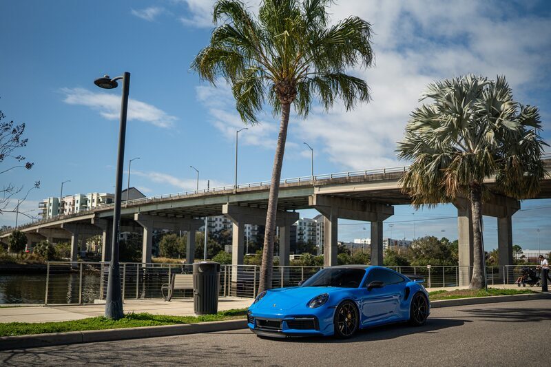 Porsche 911 Turbo S in blue